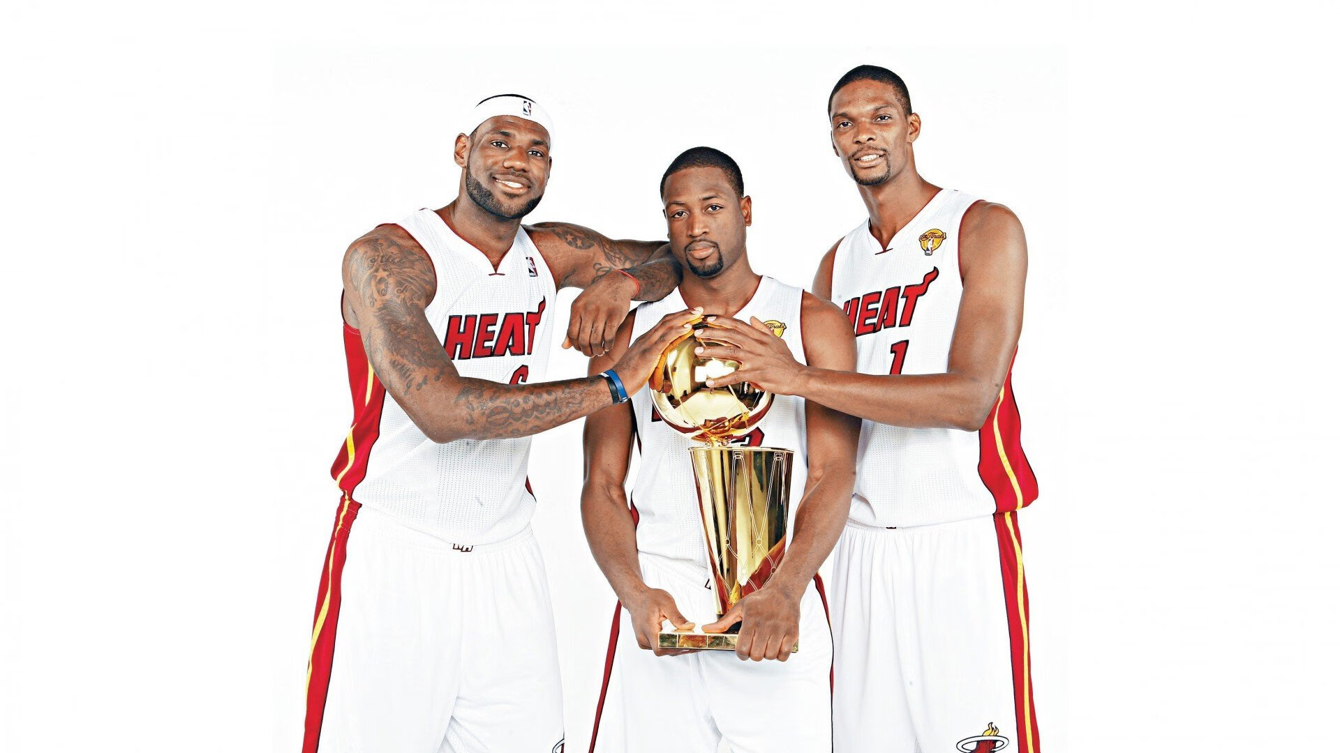 逆境中的团队配合:哪队战术调整最成功?,逆境 突破