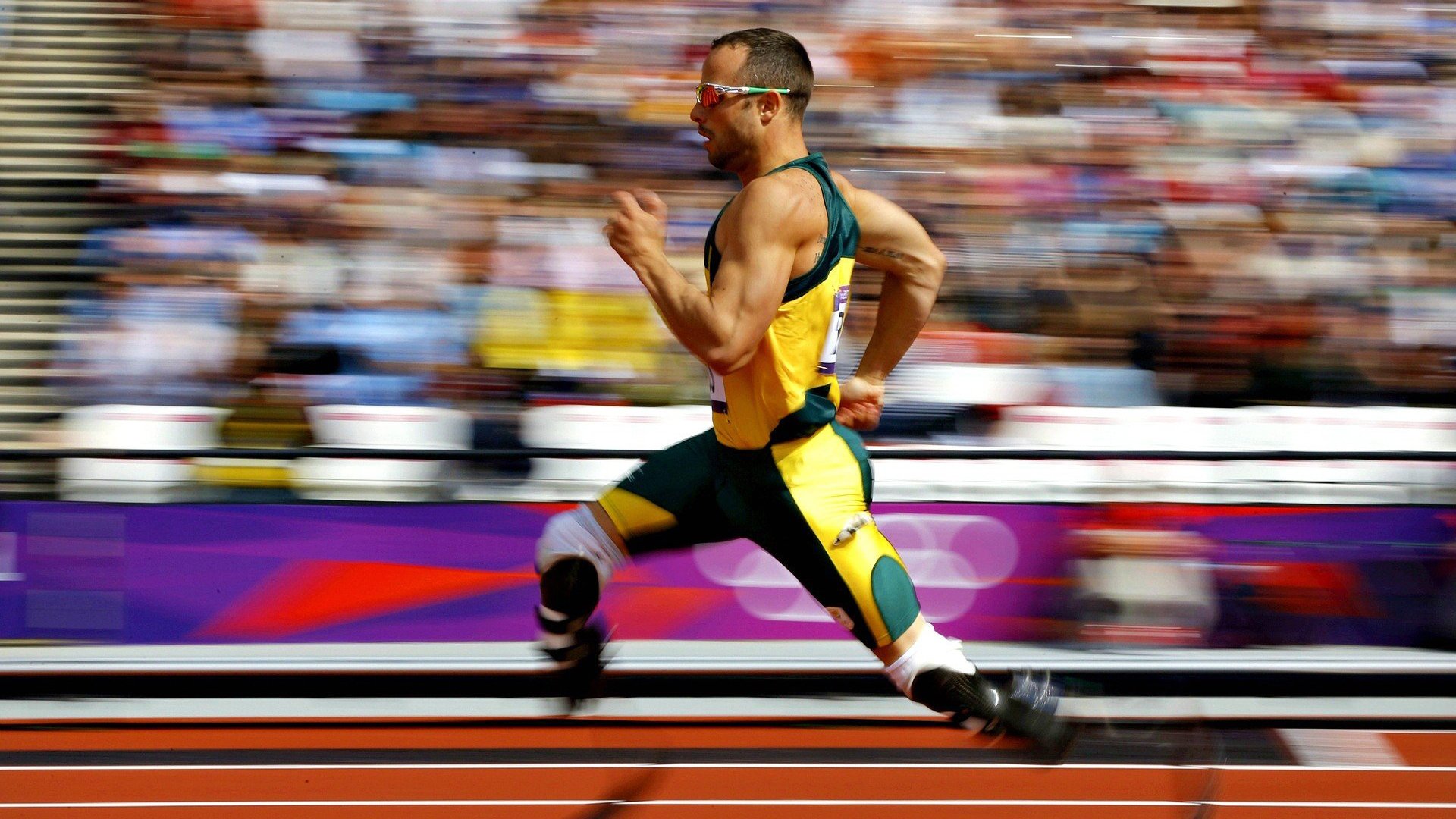 里根·史密斯稳步提升成绩赢得喝彩,史密斯雷根